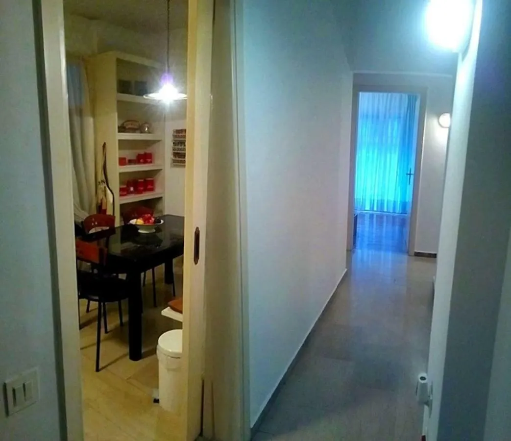 Beautiful Apartment -Up To 4 Guests- Close To City Centre! Thessaloniki 0*,  Griechenland