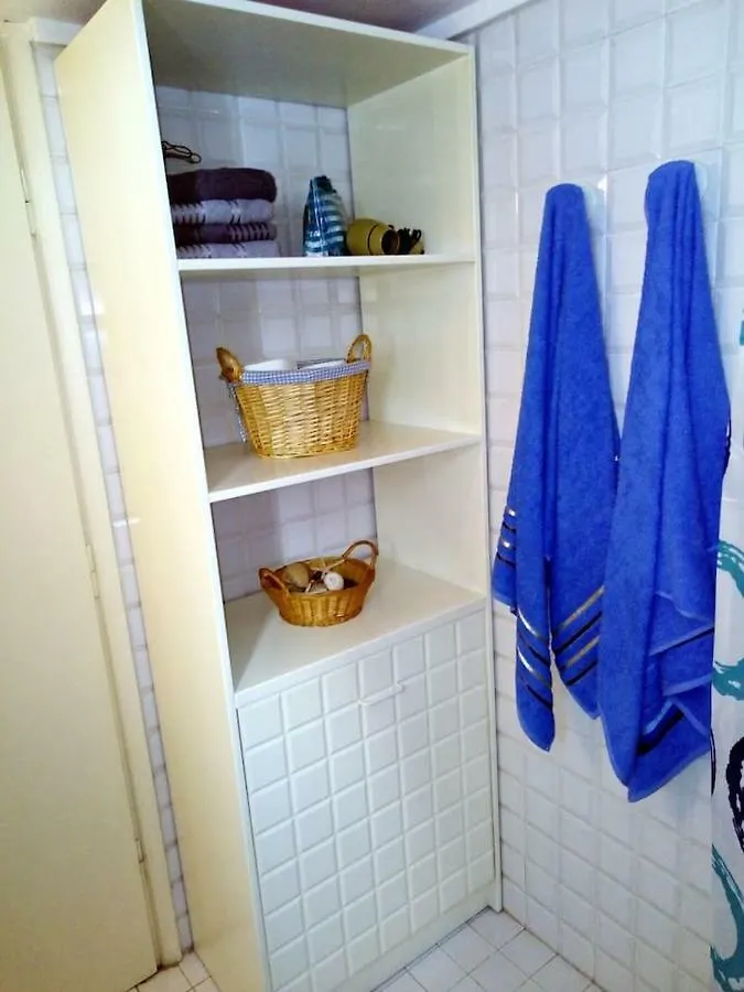 Beautiful Apartment -Up To 4 Guests- Close To City Centre! Thessaloniki